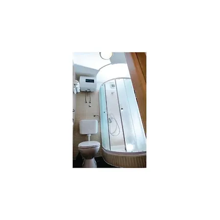 Apartman 2 Bedroom Awesome In